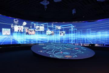 人工智能發展需“立規矩”