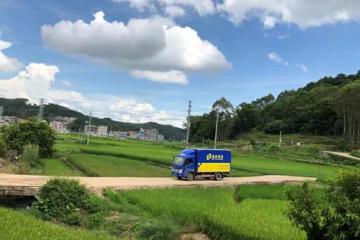 快遞進村 農貨出山