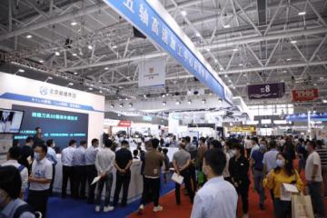 12萬+工業(yè)制造人「2022年終聚會(huì)」，終于輪到DMP來定義