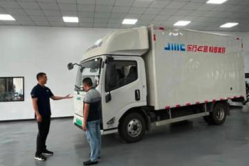 江鈴樂行新能源布局品牌新網，開設多家線下專營店