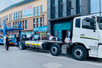  轎運大馬力新品正式發布！東風商用車全國巡展火熱啟程 護航高效物流