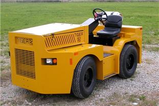 美國(guó)Taylor-Dunn TC-100 / 120牽引車(chē)