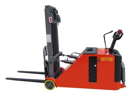 SD10B平衡重式全電動(dòng)堆高機(jī)（門(mén)架可前傾后傾）