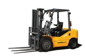 LG30DT內燃平衡重柴油叉車