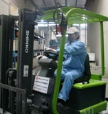 神鋼1.5噸電動(dòng)叉車(chē)