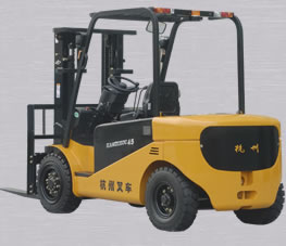 J系列四支點4-5噸電動平衡重式叉車