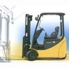 小松AM50系列三輪電動平衡重叉車