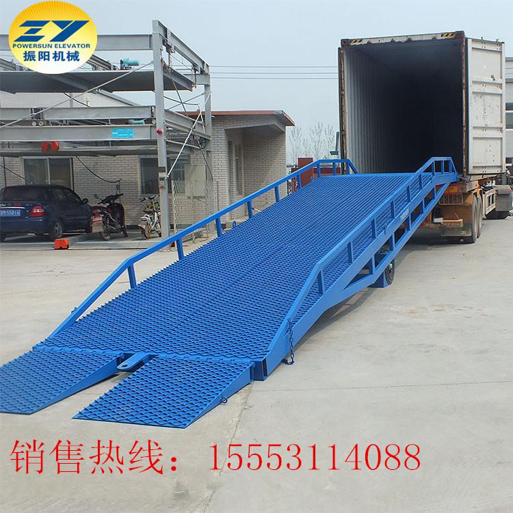 振陽(yáng)移動(dòng)式登車橋.貨物裝卸平臺(tái).固定登車橋..液壓貨梯廠家直銷
