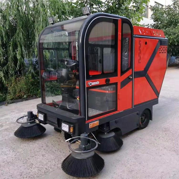   供應景區道路電動掃地車 電動清洗掃地車 干濕吸塵掃路車
