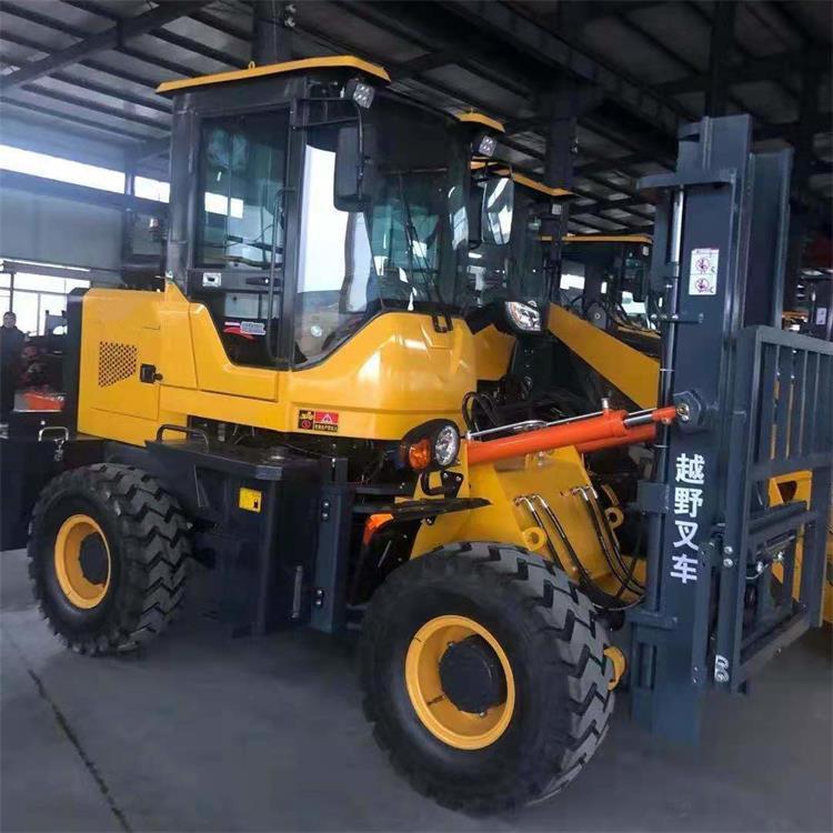  出售柴油升降堆高車(chē) 轉(zhuǎn)運(yùn)貨物越野叉車(chē) 建筑工程用越野叉車(chē)